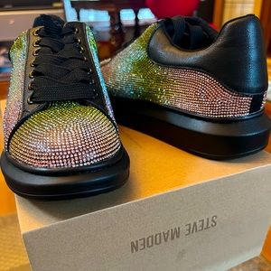 Steve Madden Sneakers , Sz:10, Black w/ Multicolored design